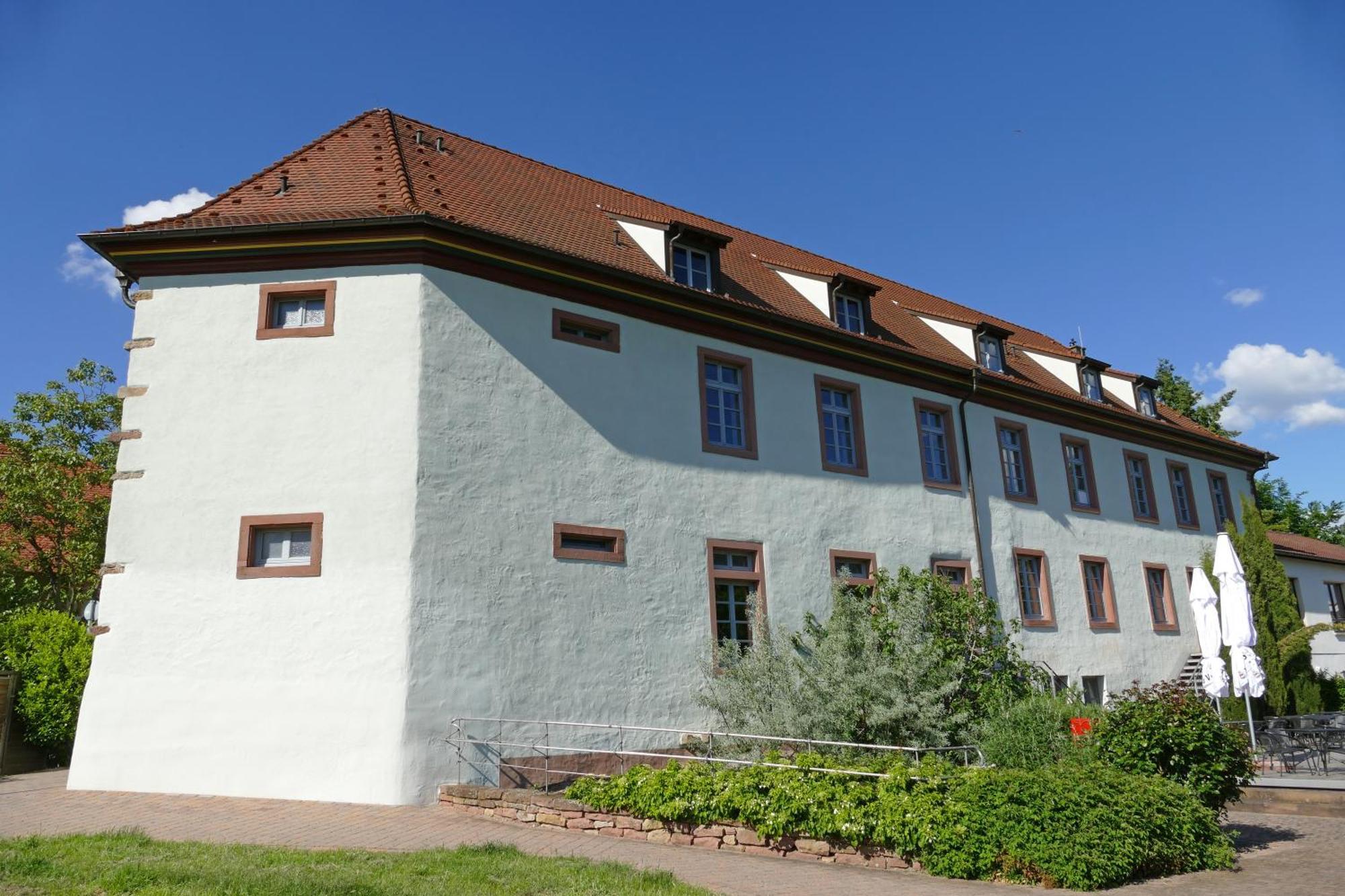 Hotel Garni Sebastian Kirrweiler  エクステリア 写真